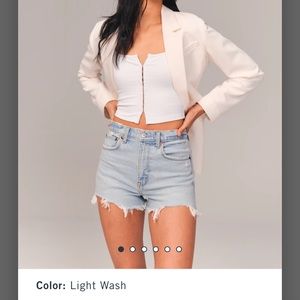 ABERCROMBIE 4 INCH HIGH RISE MOM SHORTS